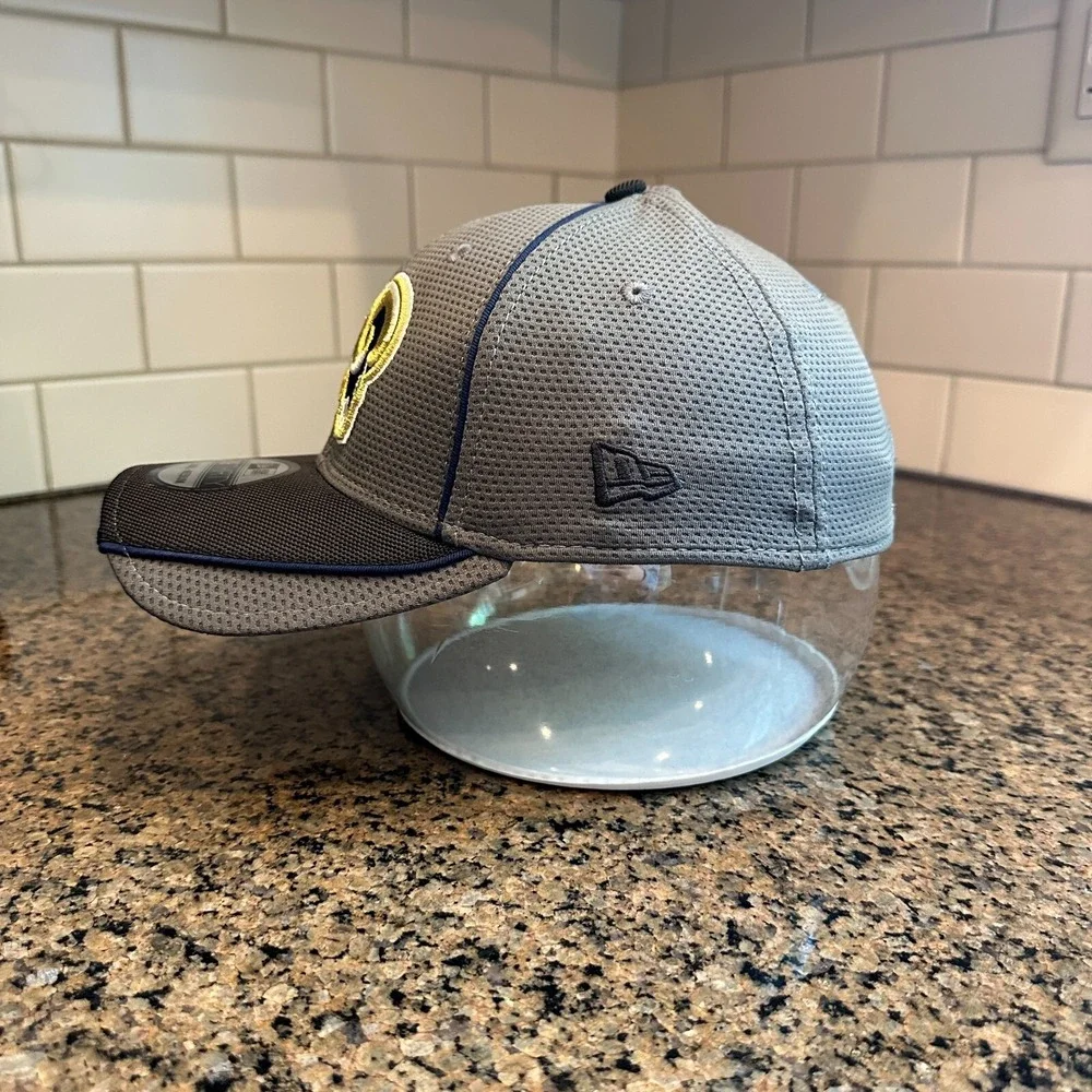 St. Louis‎ Rams NFL New Era 39THIRTY Cap Hat  Flex Fit Small Medium Gray
